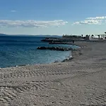 Abyss New Apartment Near The Best Beach With Private Garage