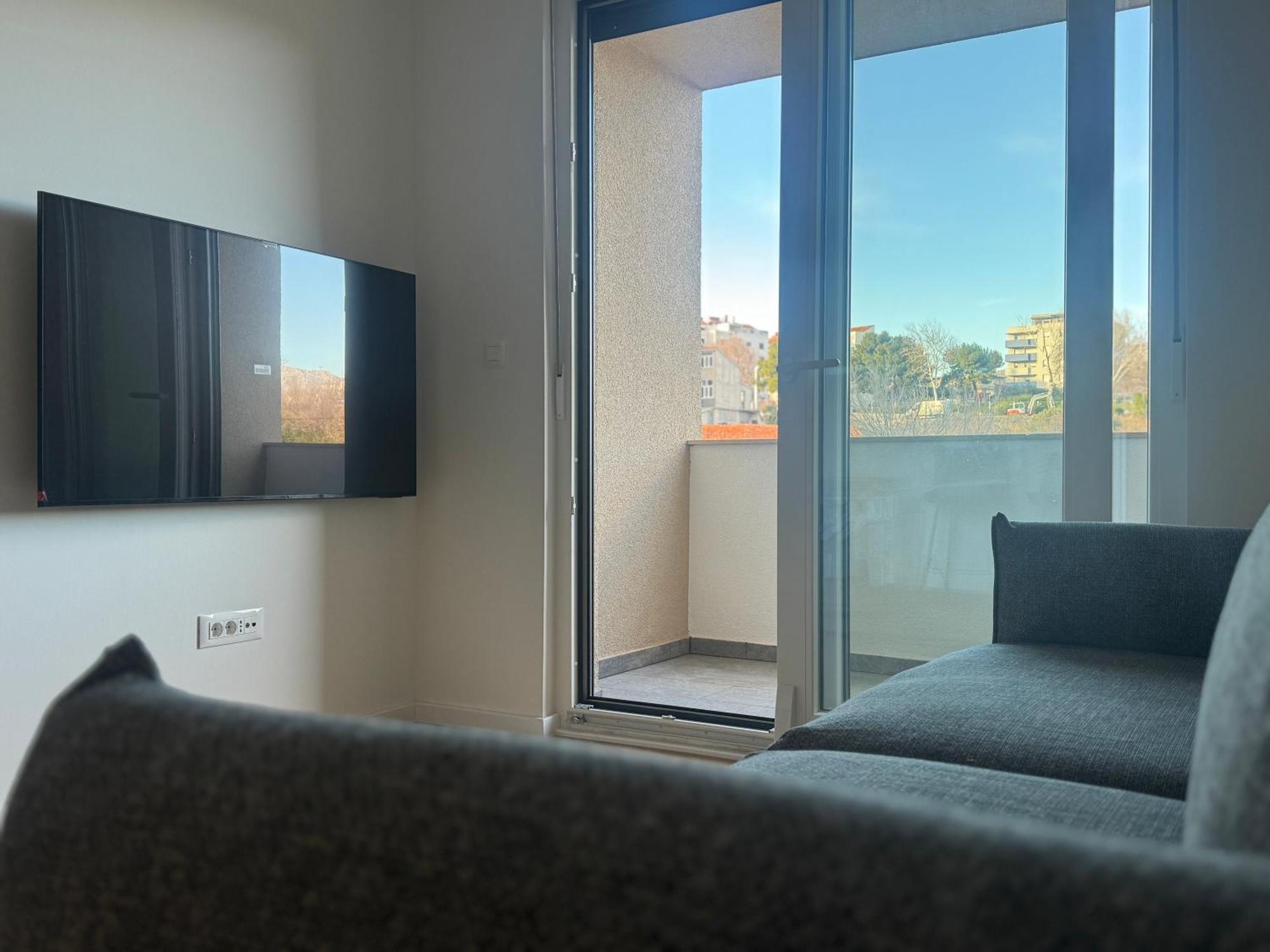 Abyss New Near The With Private Garage Apartment Split