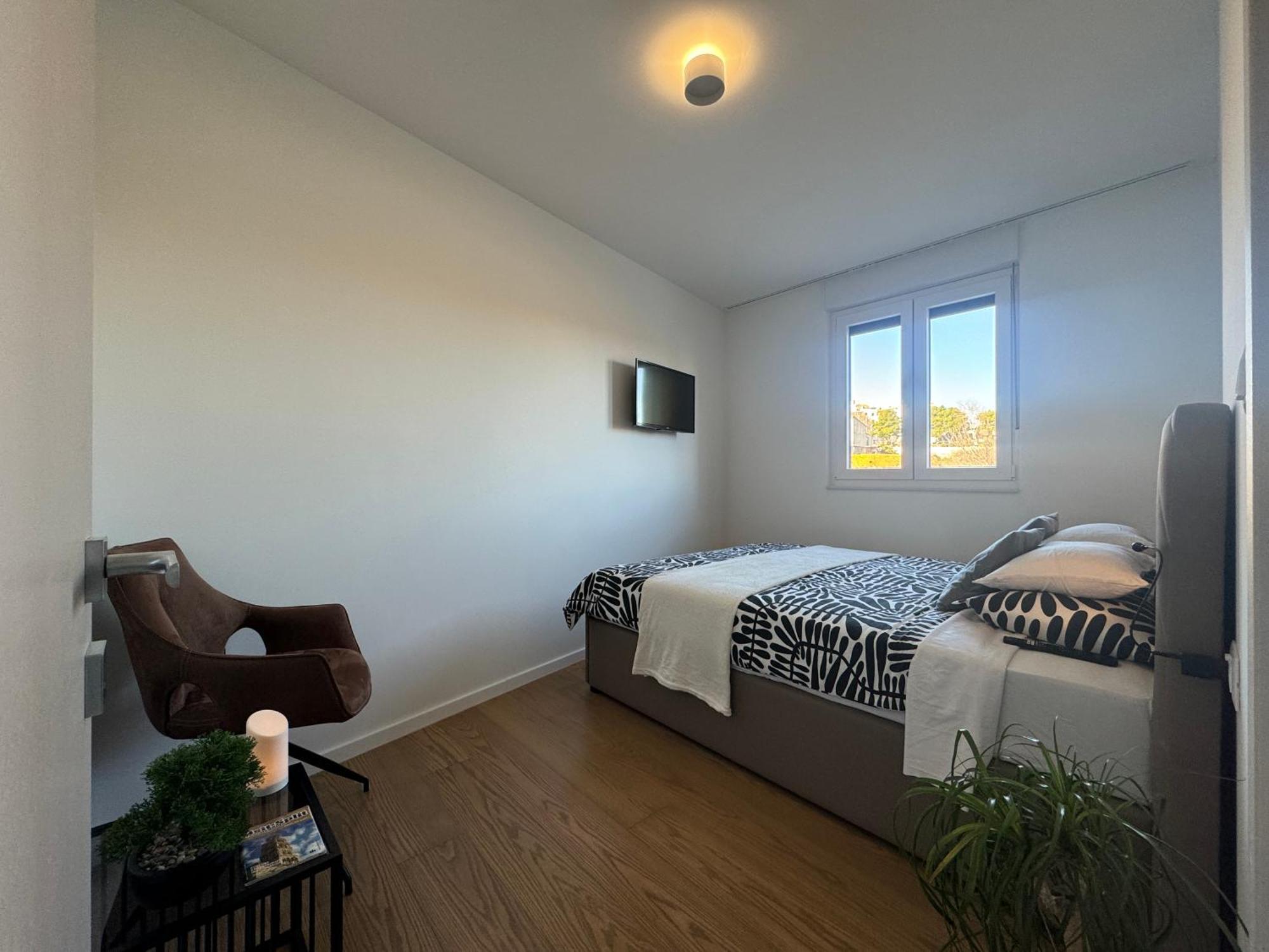 Apartment Abyss New Near The With Private Garage Split